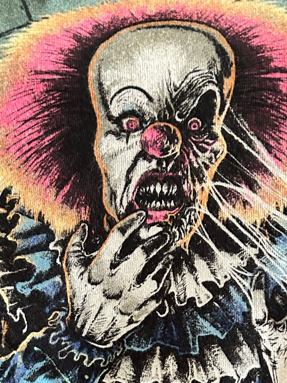 Caivty colors Pennywise Womens Tee small